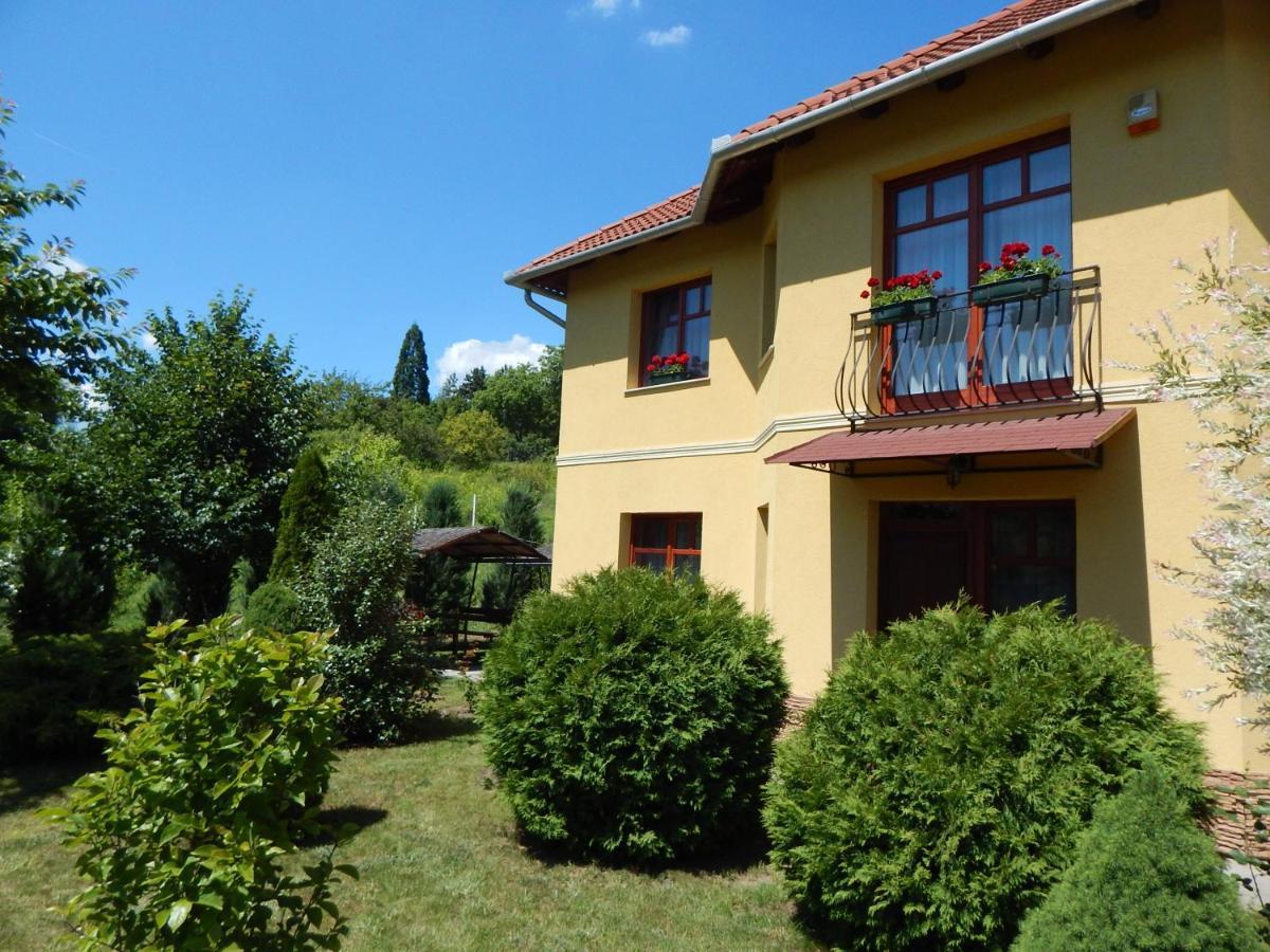 Voelgy Apartman Eger Exteriér fotografie